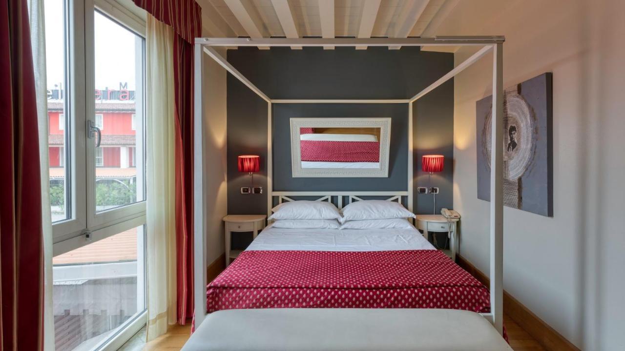 Hotel Fiera Di เบรเชีย ภายนอก รูปภาพ
