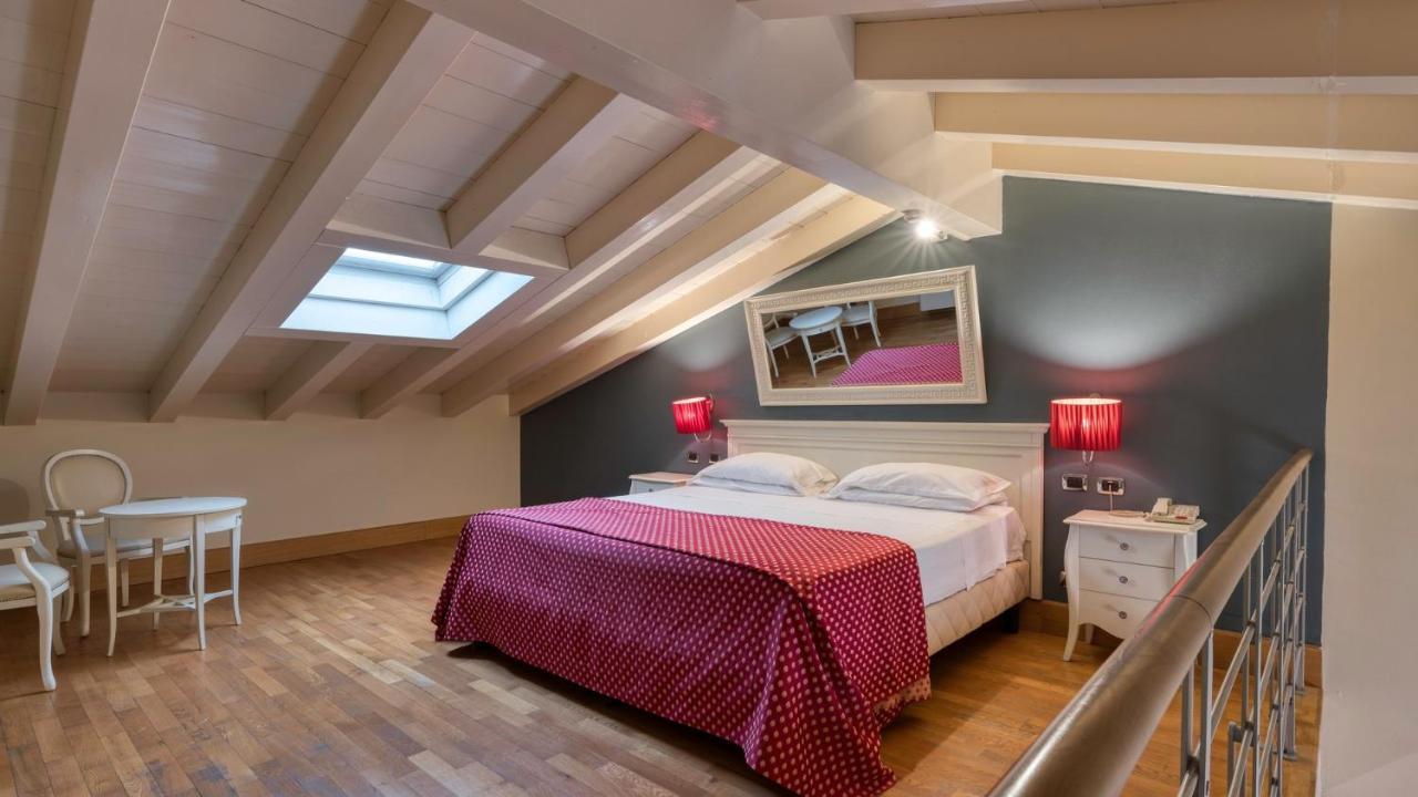 Hotel Fiera Di เบรเชีย ภายนอก รูปภาพ
